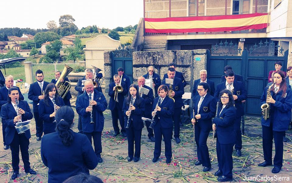 FIESTAS Y TRADICIONES