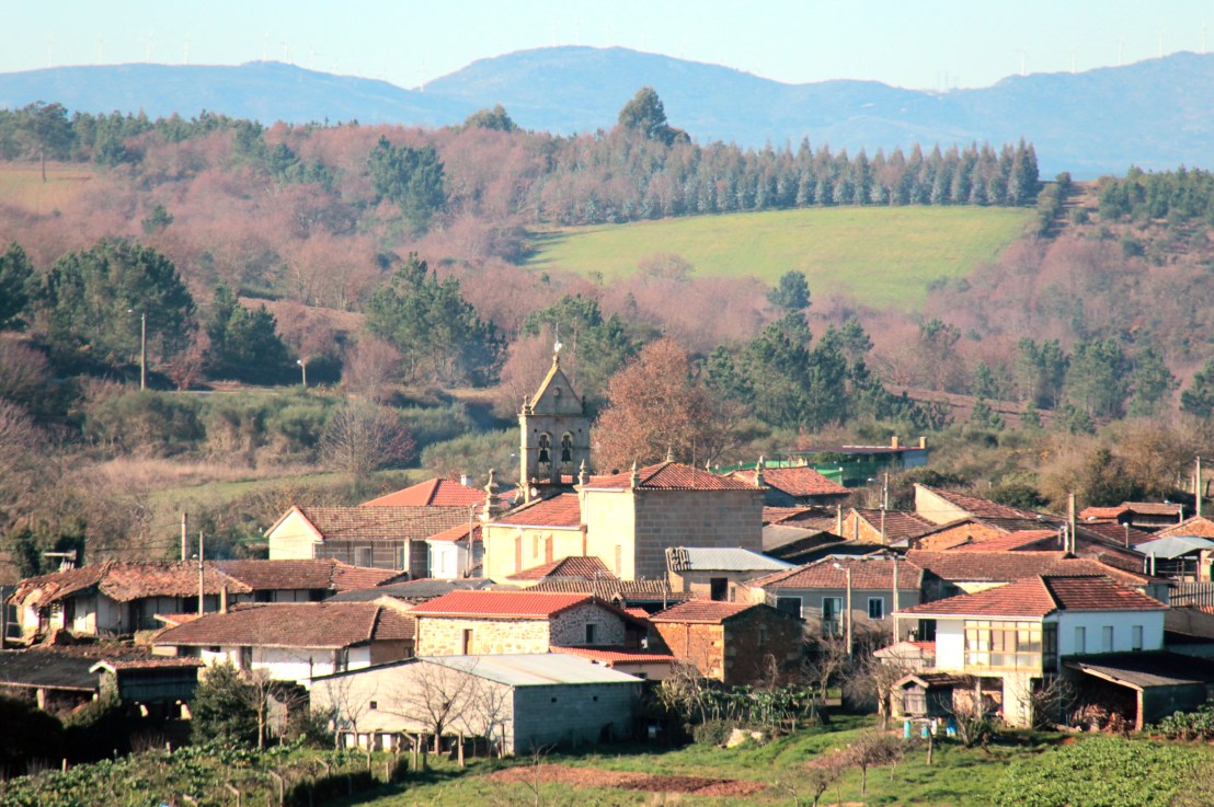 La llegada del agua potable a los pueblos de A Igrexa y O Valdemouro en los años sesenta.   Por José Luis Camba&nbsp;Seara
