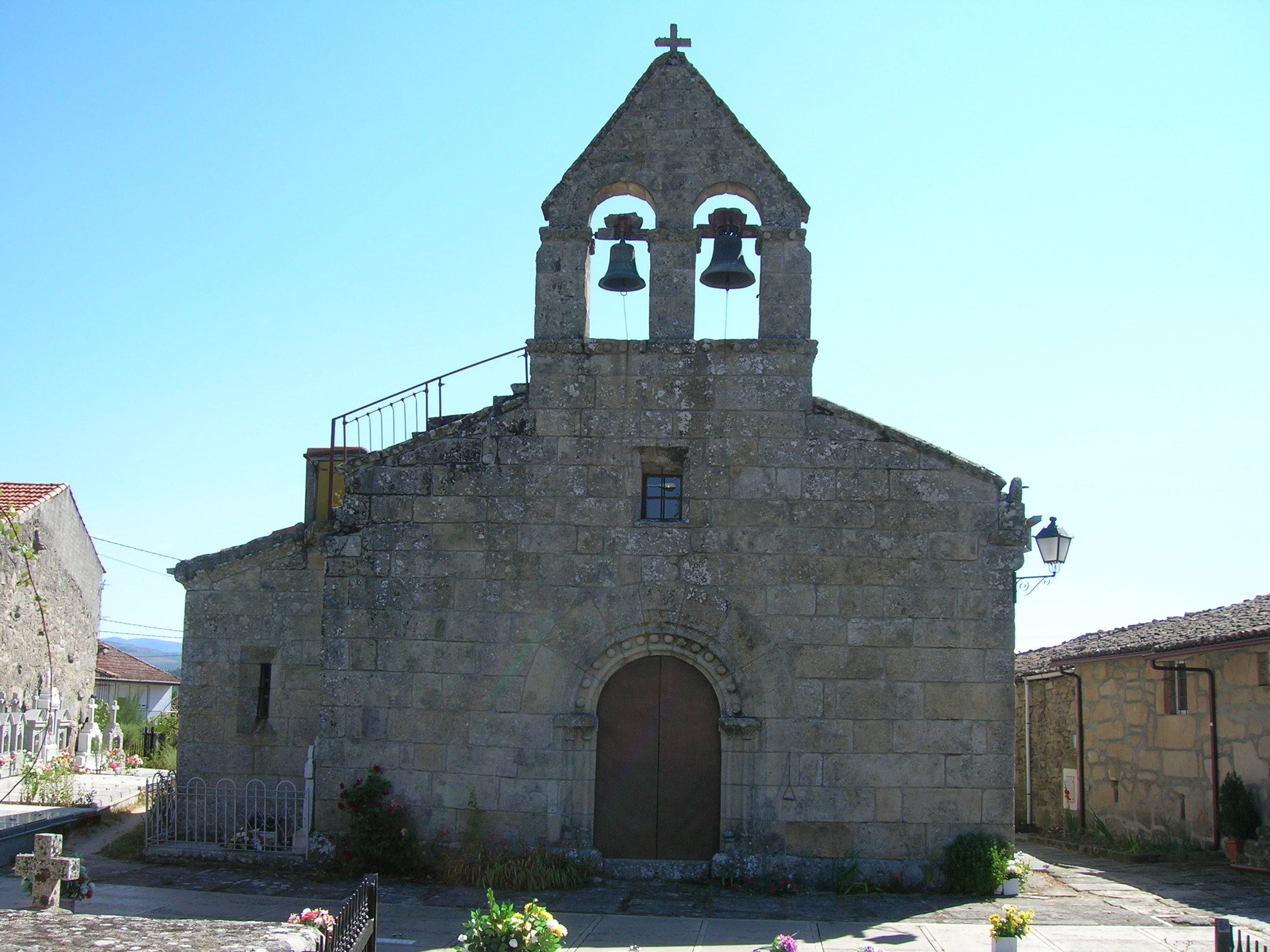 Igrexa_de_San_Pedro_de_Solbeira_de_Limia._Xinzo_de_Limia,_Galiza